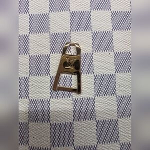 Louis Vuitton Gold Zipper Pulls X1